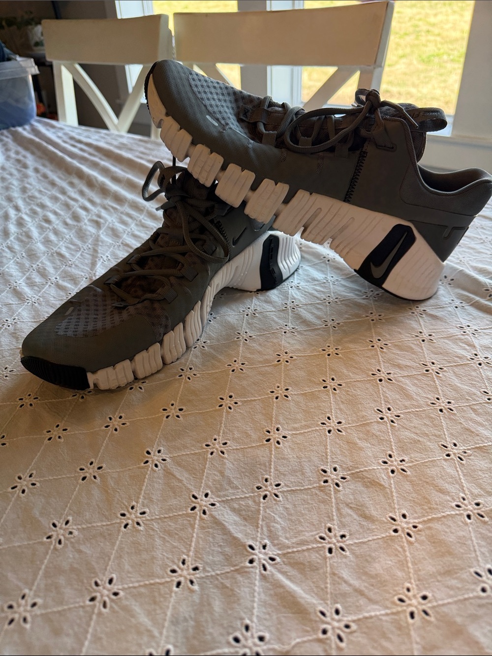 Nike Men's metcon Gray Athletic Training Shoes